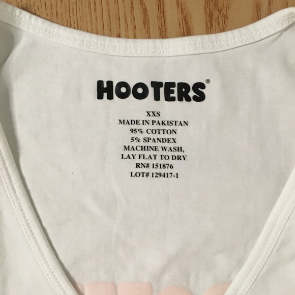 B26 #21 Hooters Girl Worn Super Sexy V-Neck T-shirt Stretchy Soft Size Xxs Xs - Picture 4 of 7